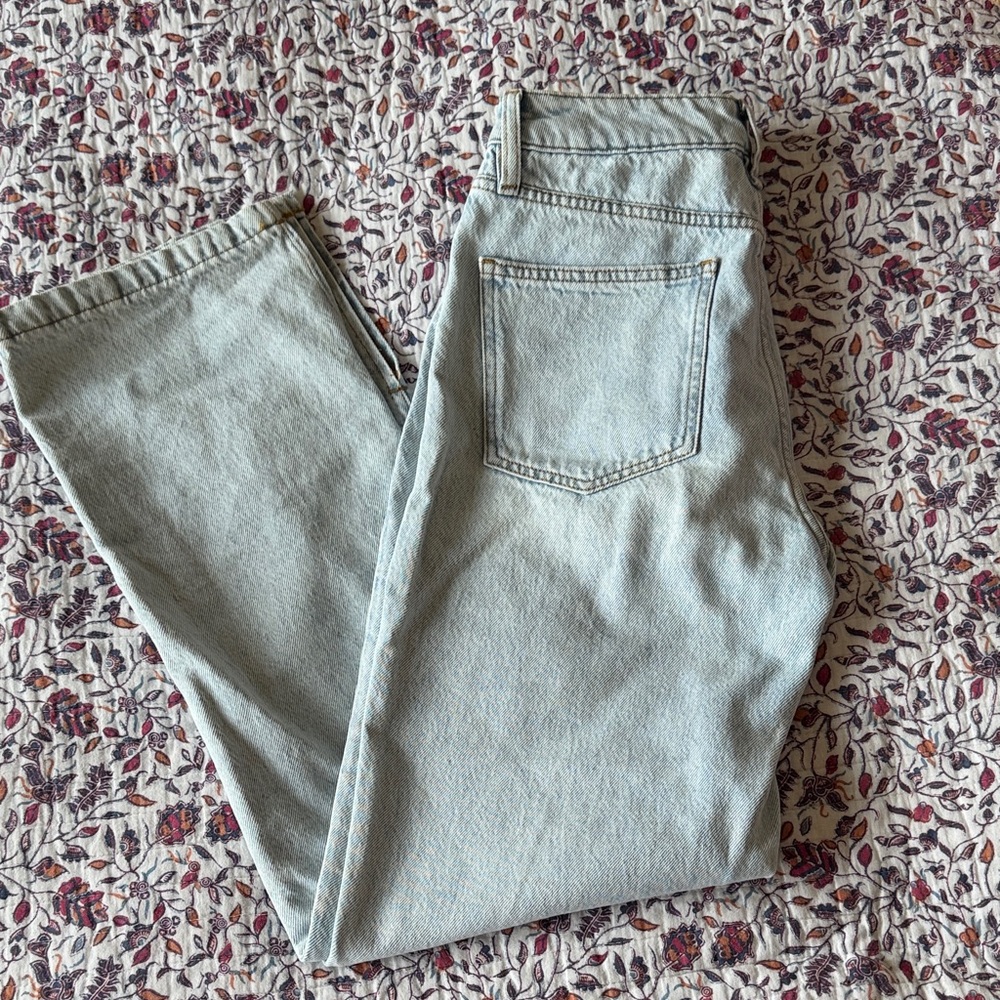 NWOT light wash jeans